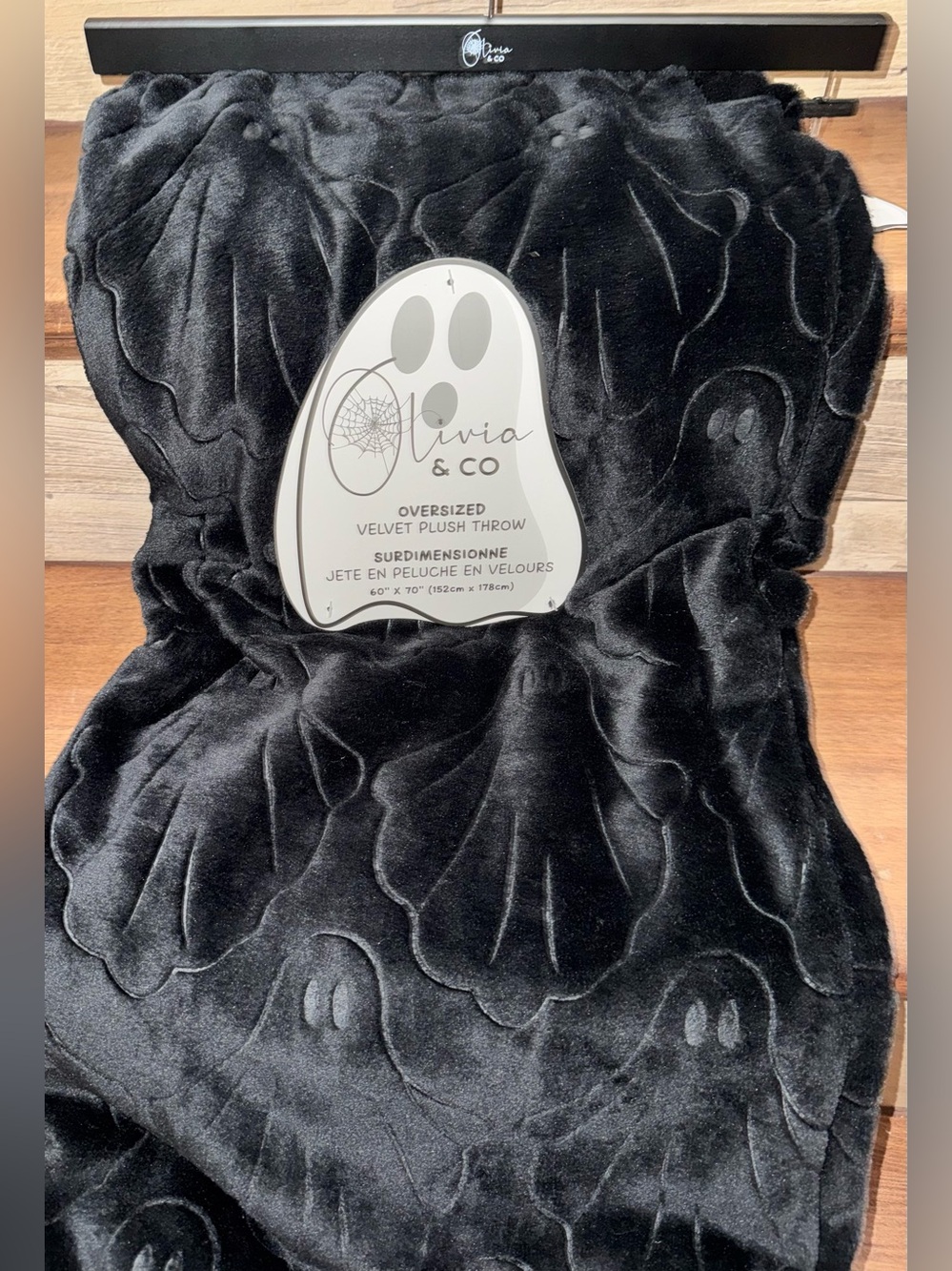 🥰 Oversized Silky SmoothVelvet Plush Throw - Ghost 👻 Print, Black by Olivia & Co